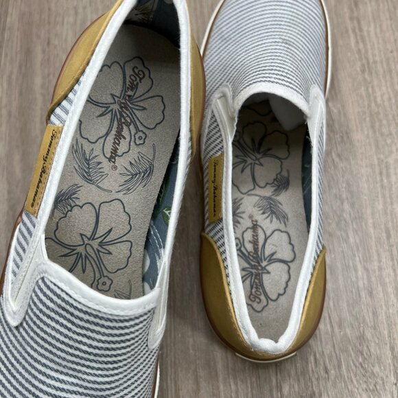 Tommy Bahama Striped Canvas Slip On Sneakers Womens 8.5 Flat Low Top White Gray - Picture 12 of 14